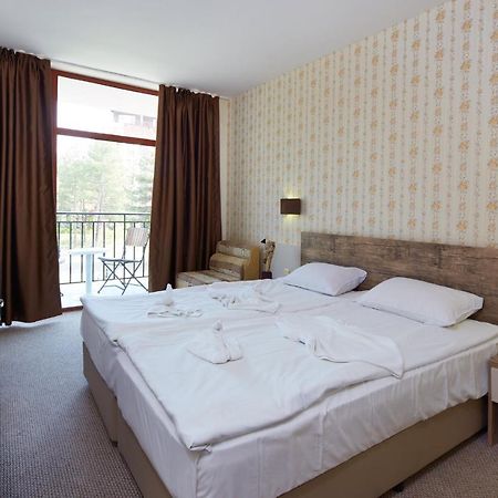 Hotel Lira Napospart Kültér fotó
