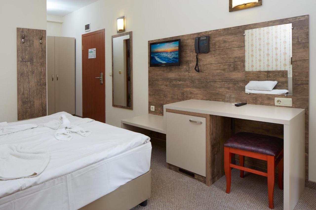 Hotel Lira Napospart Kültér fotó