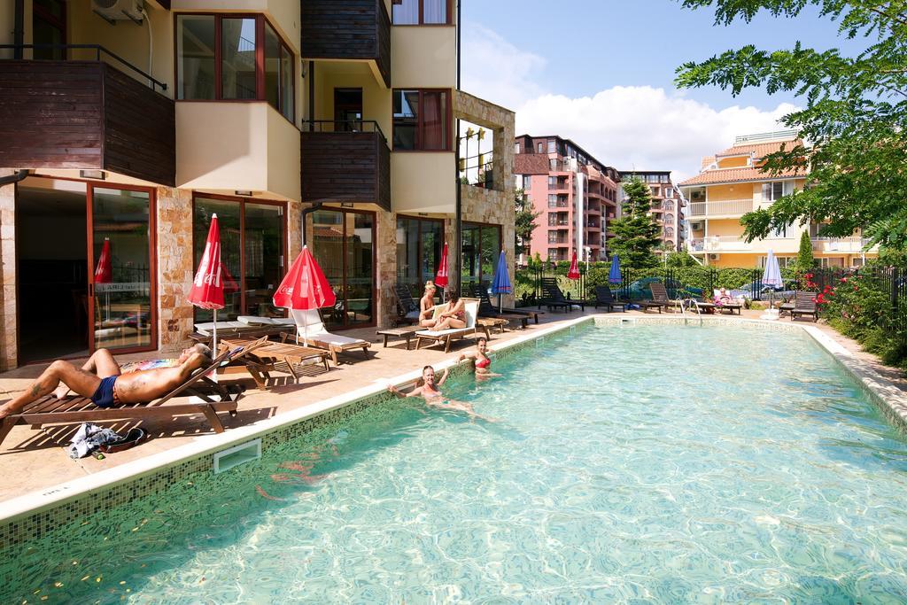 Hotel Lira Napospart Kültér fotó