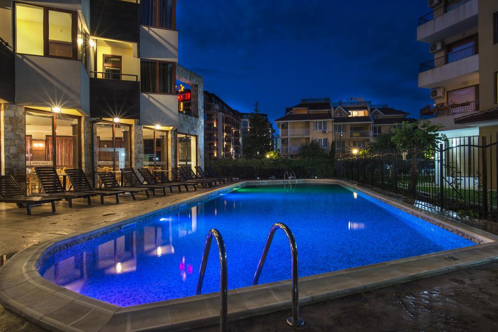 Hotel Lira Napospart Kültér fotó