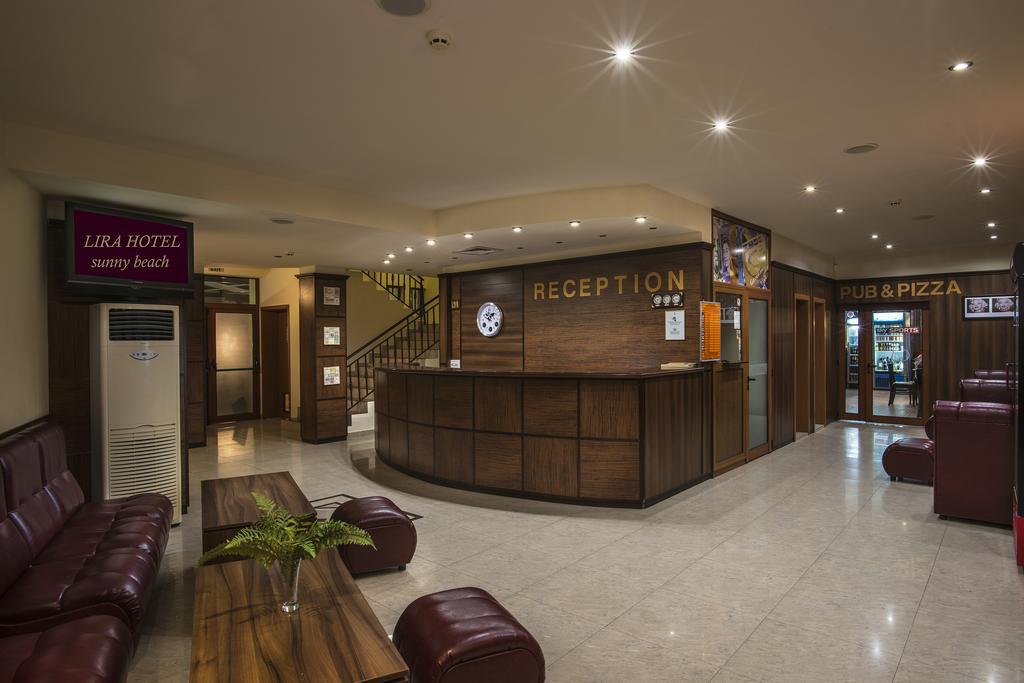 Hotel Lira Napospart Kültér fotó